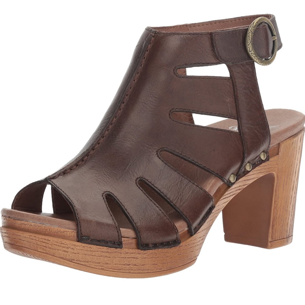 NWOT Dansko Demetria bootie sandles